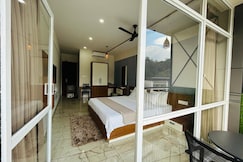 Dream Wagon Hotel, Wayanad