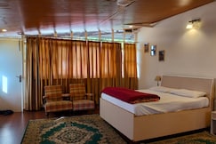 Studio room facing the Dehradun Valley, Mussoorie