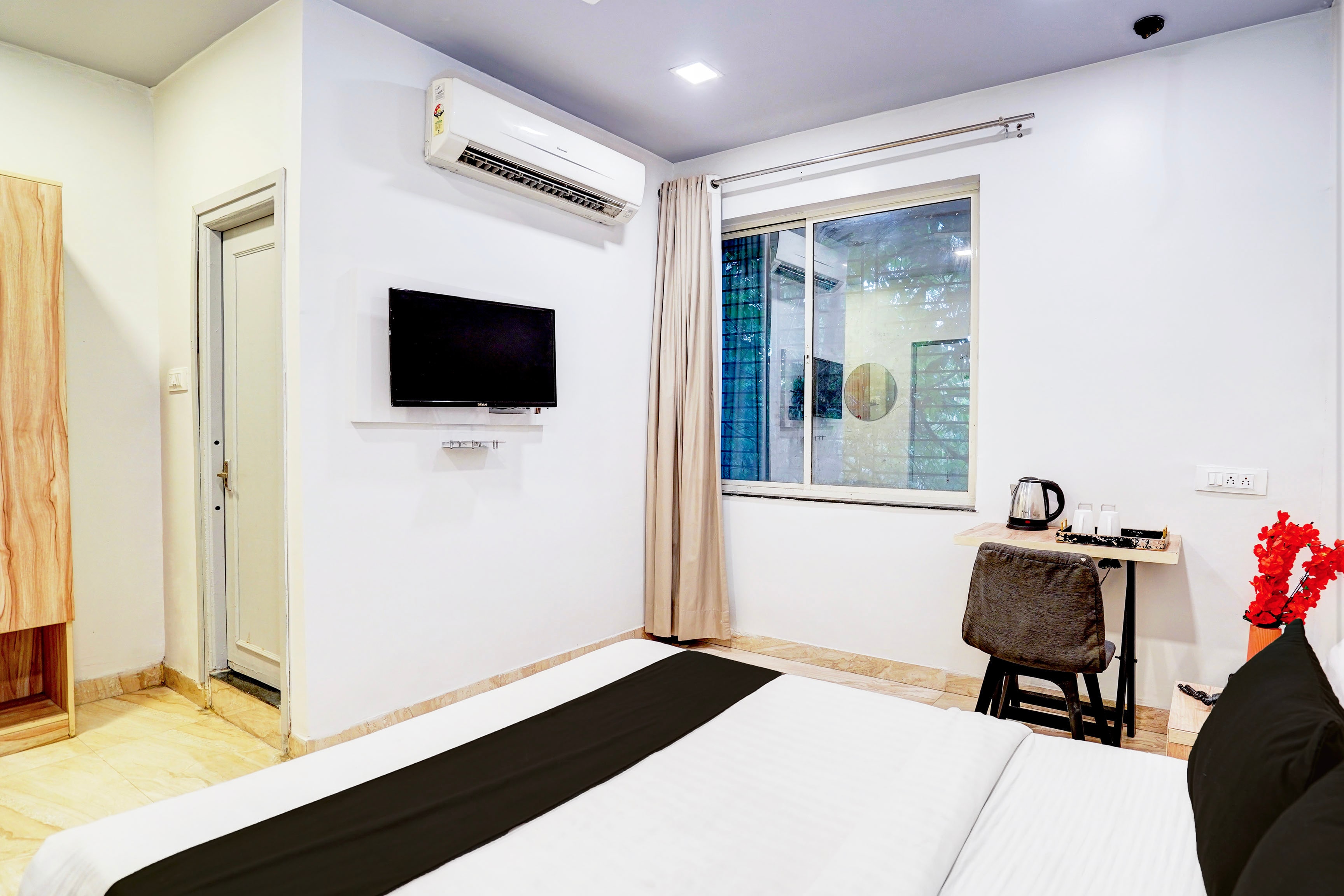 Super Hotel O Katol Road Friends Colony - Tap to explore photos