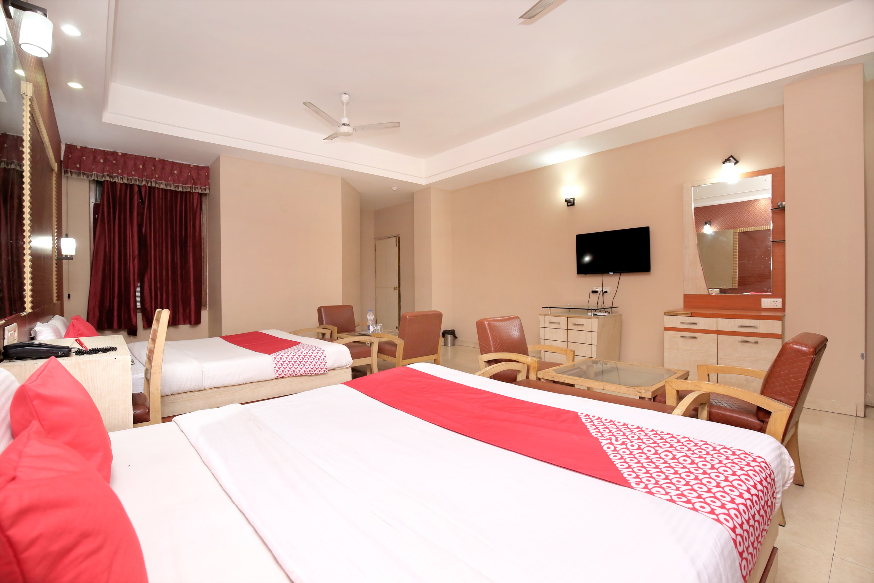 Hotel O Aaditya Continental - Tap to explore photos