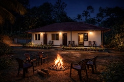 BlueMoon Homestay - Home Food, Estate, Near to Falls and View Points, Mudigere