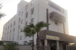 Hotel Parador, Etawah
