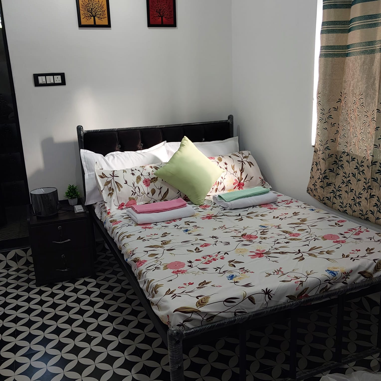 The European Homestay - Tap to explore photos