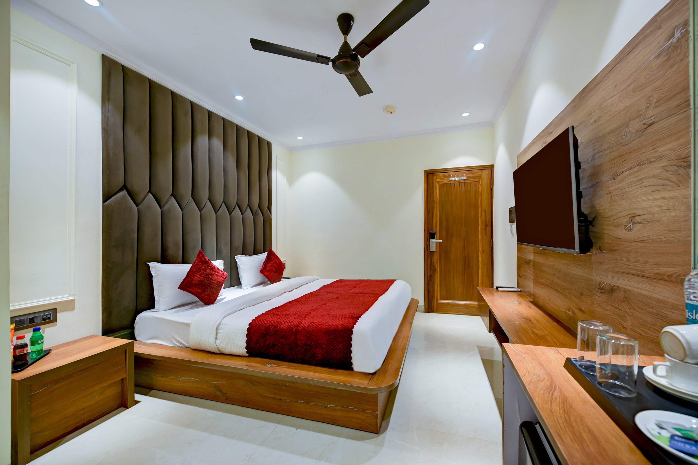 HOTEL SURYA PLAZA - Tap to explore photos