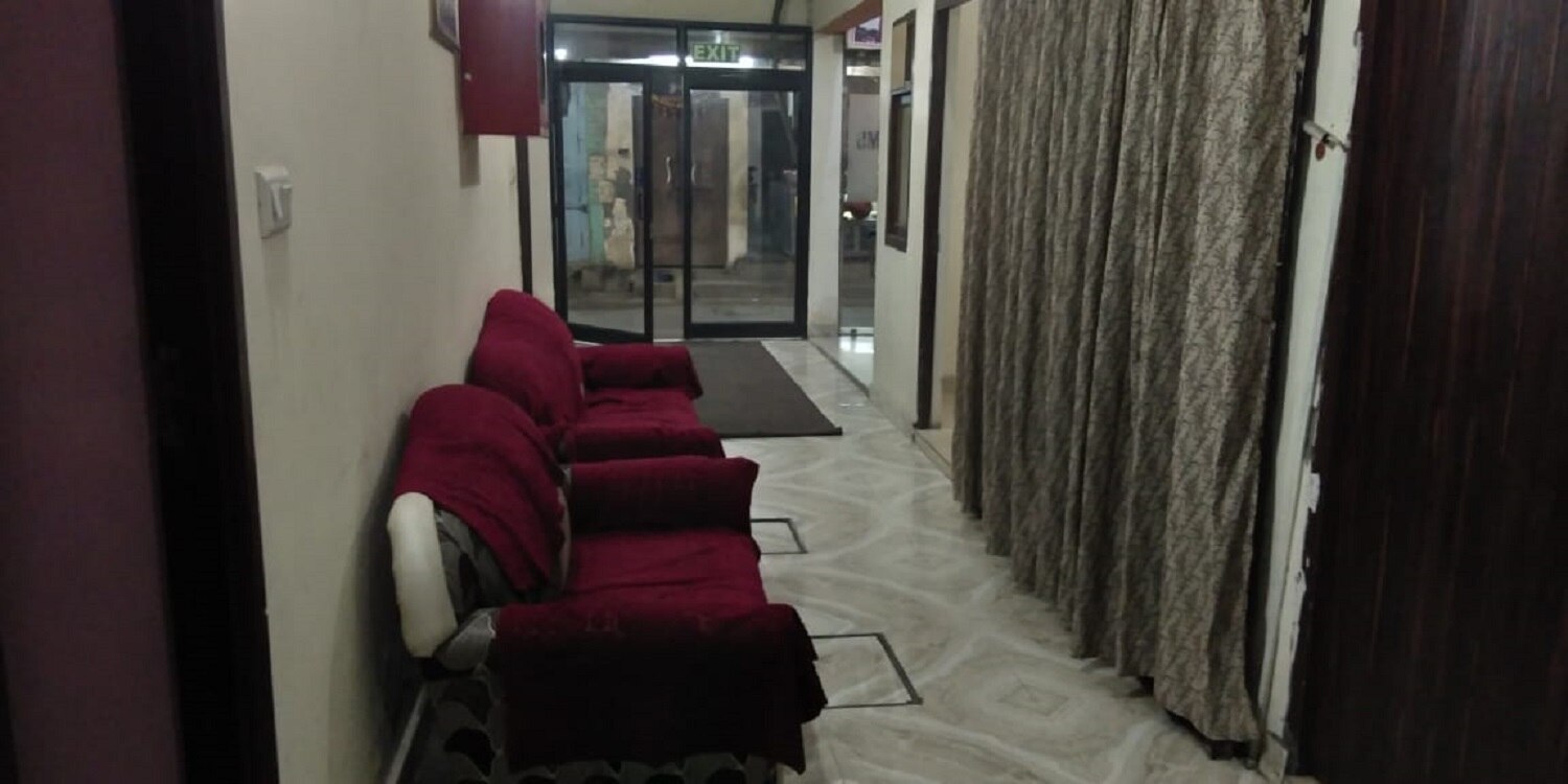 Gaurish Home Stay - Tap to explore photos