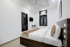 Hotel Unique HomeStay Lajpat Nagar, Delhi