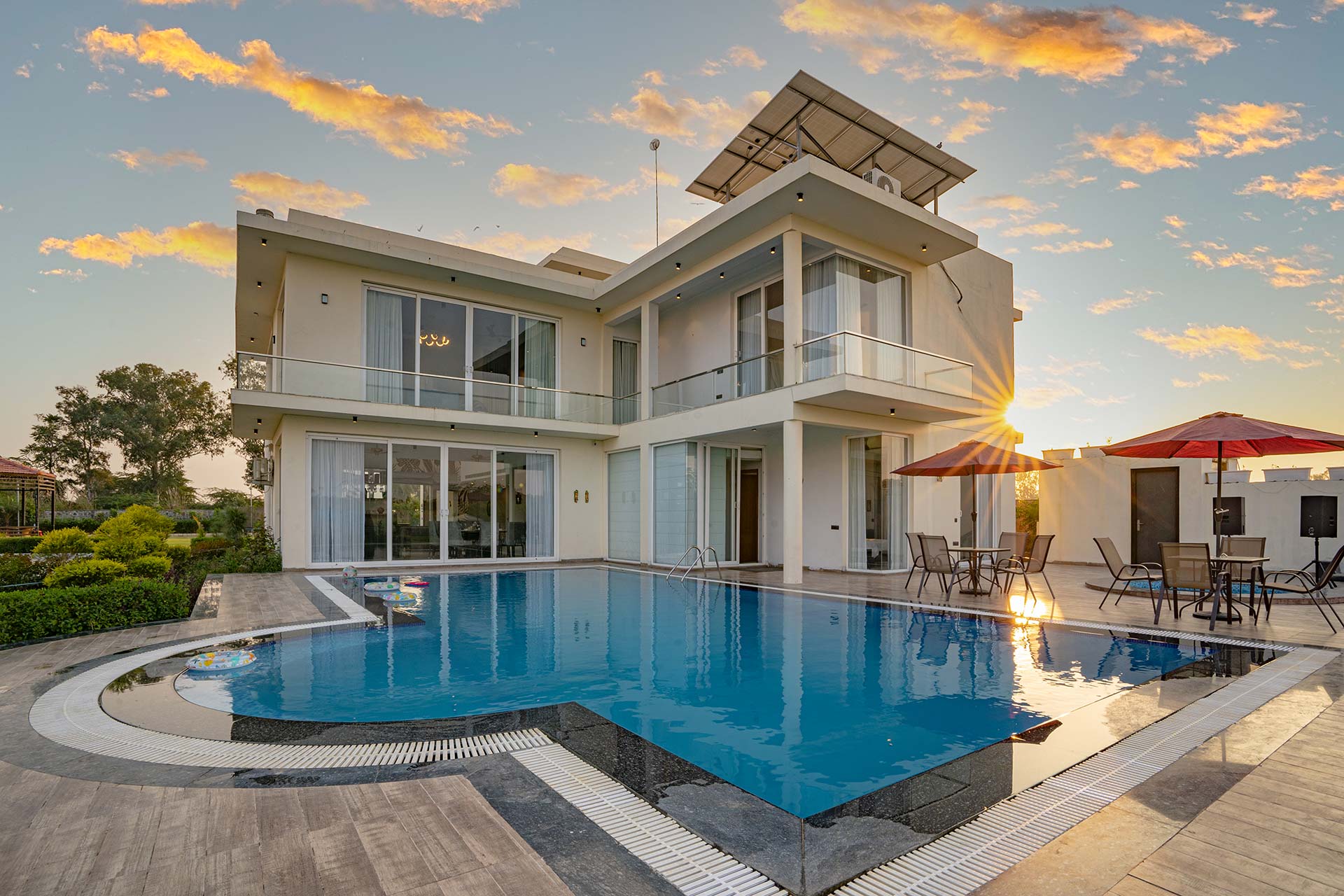 StayVista at Le Blanc Escape W/ Outdoor Pool - Tap to explore photos