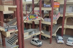 City Crown Guest House, Sundarnagar