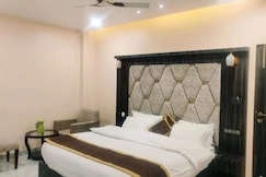 The White Hill Resort , Manali