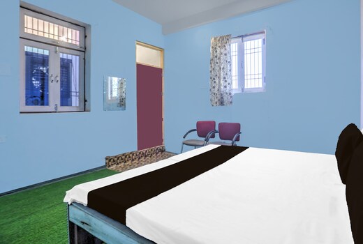 SPOT ON Hotel Vs Palace