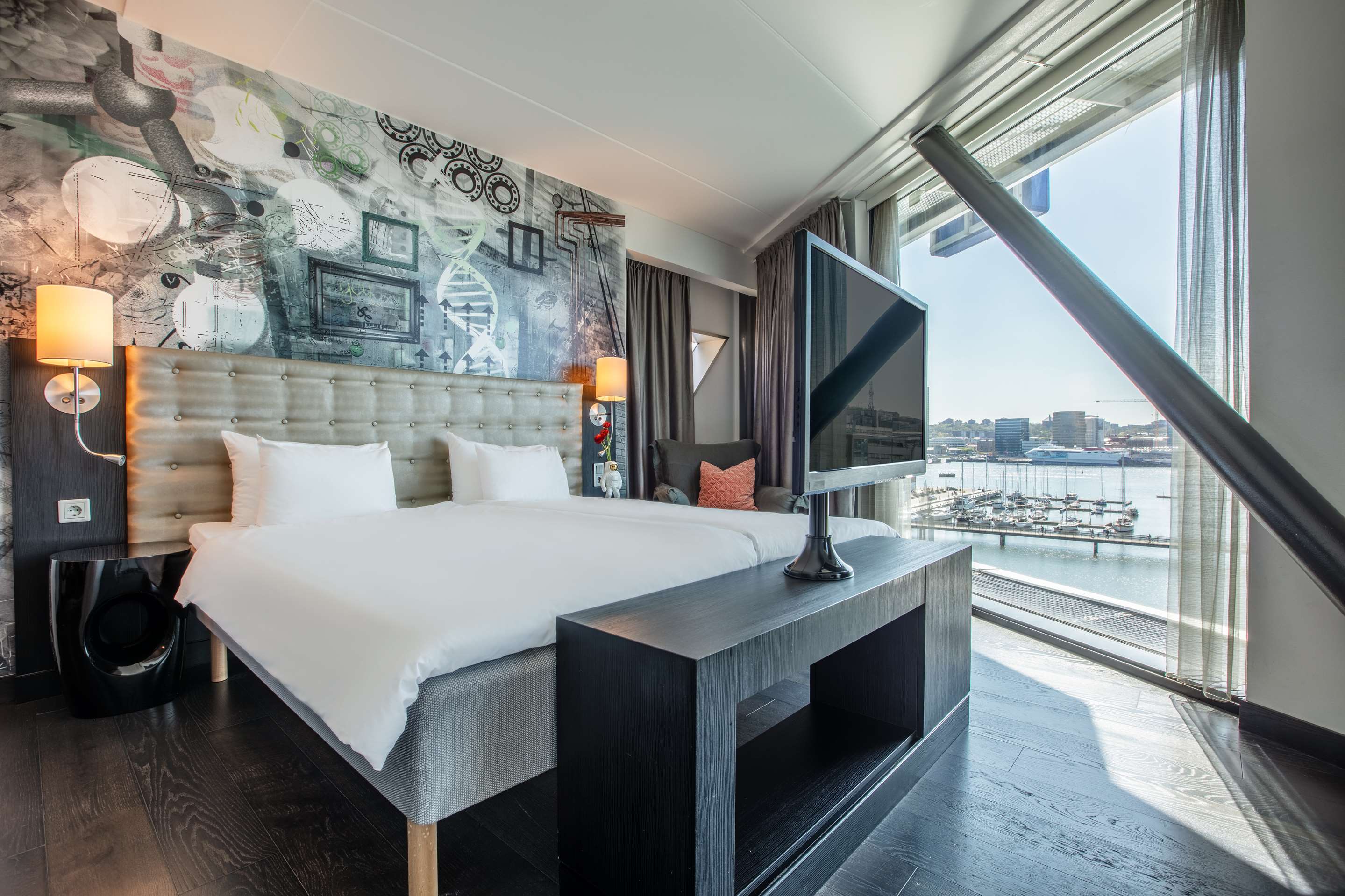 Radisson Blu Riverside Hotel, Gothenburg - Tap to explore photos