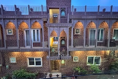 Rajwari Room in Courtyard with free  parking, Jodhpur