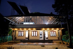 Dolphins Turf, Alleppey