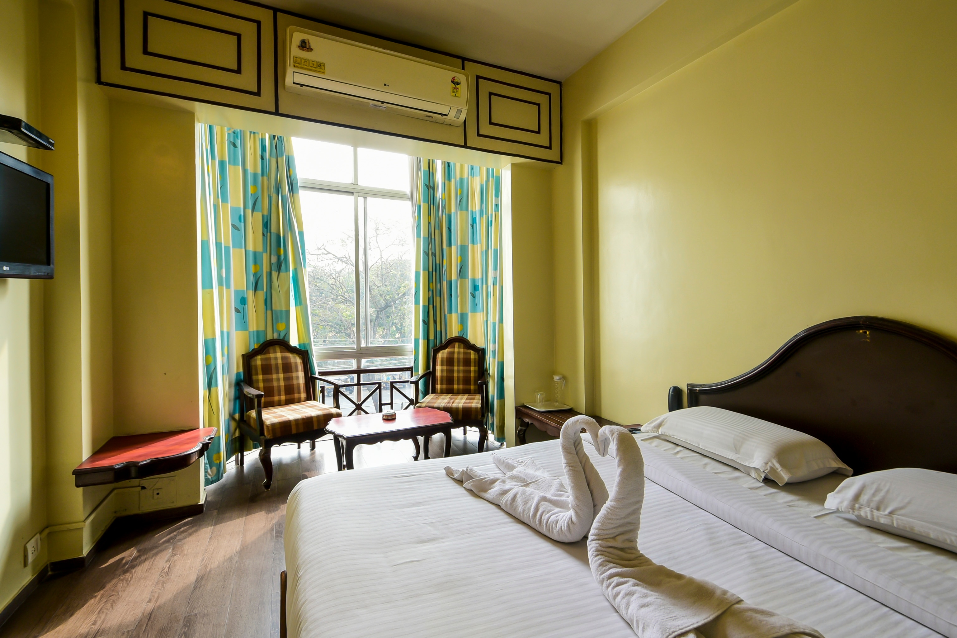 HOTEL ROYALE HERITAGE - Tap to explore photos