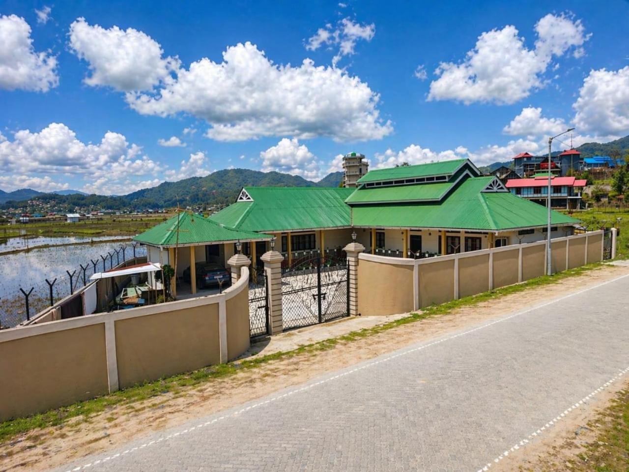 Valley Roots Homestay 𝗕𝗢𝗢𝗞 Ziro Homestay
