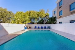 Holiday Inn Express & Suites Lantana, Palm Beach