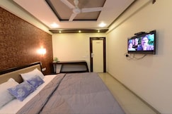 Hotel Manila, Gandhinagar