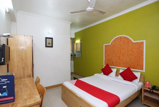 Oyo 3061 Hotel De Pintu Patna Hotel Price Address Amp Reviews