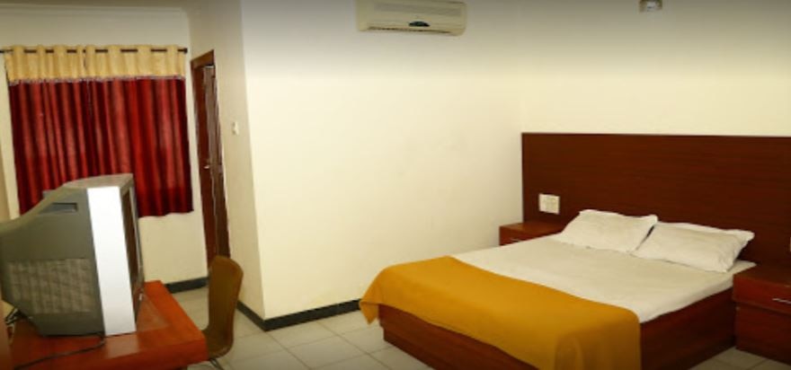 Hotel Blue Dawn Suites Madhapur - Tap to explore photos