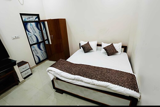 HOTEL O SP GRAND Sidhauli