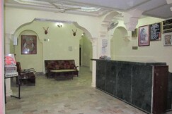 Hotel Fresco Palace, Salasar