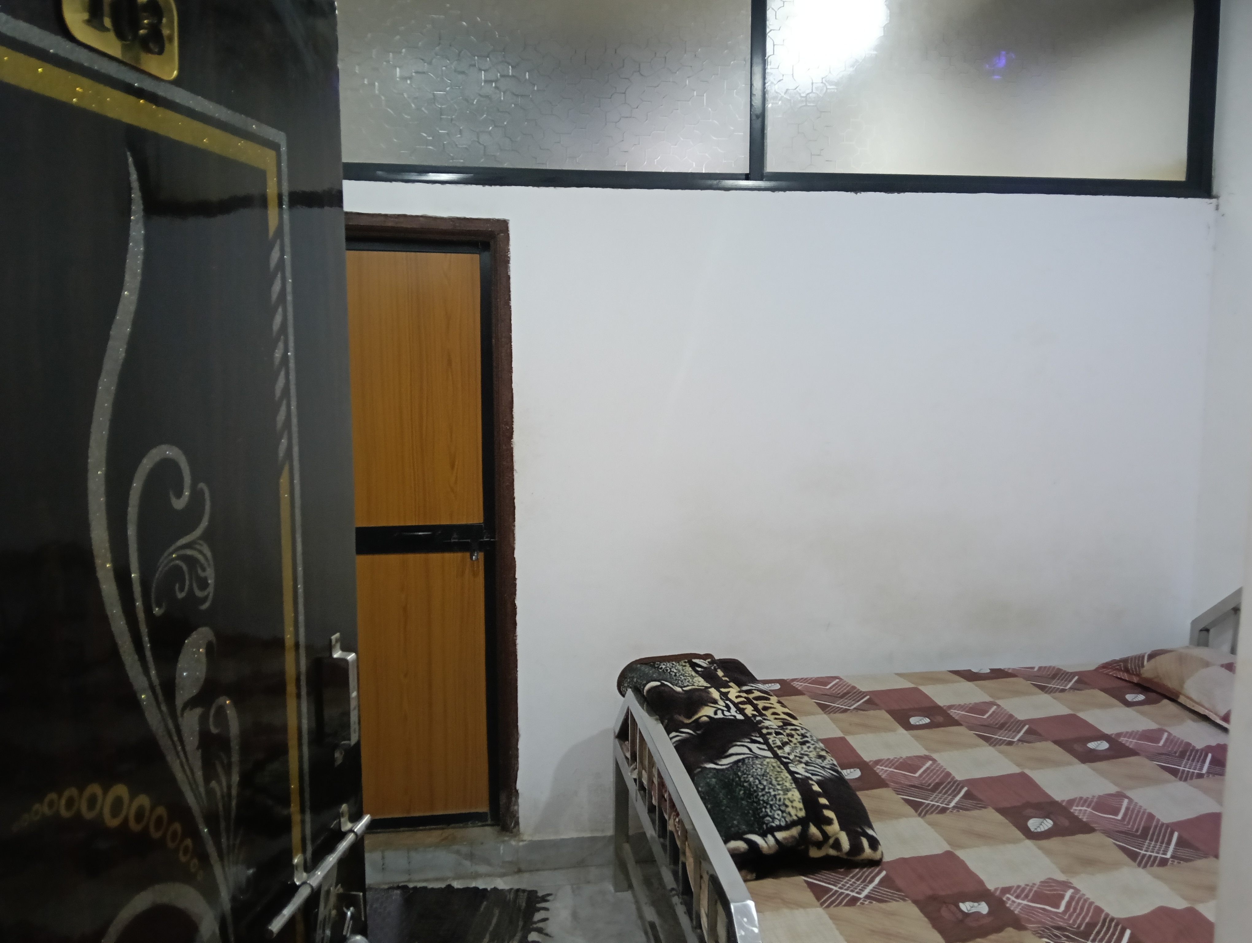 Double Bed Non AC(Mini) 1