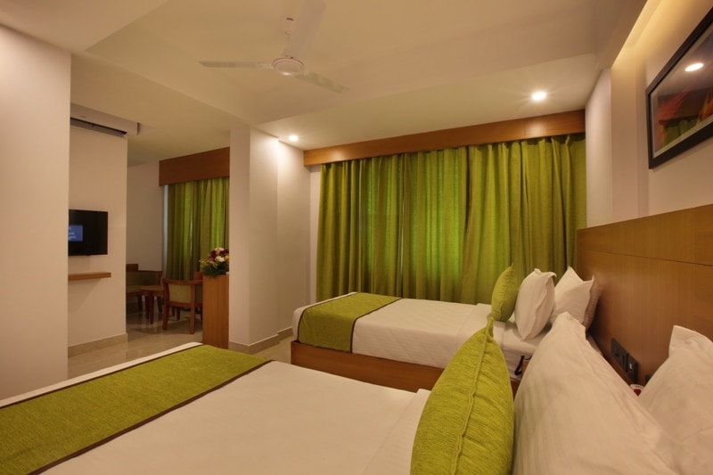 Park Residency Airport Road Calicut www.makemytrip.com