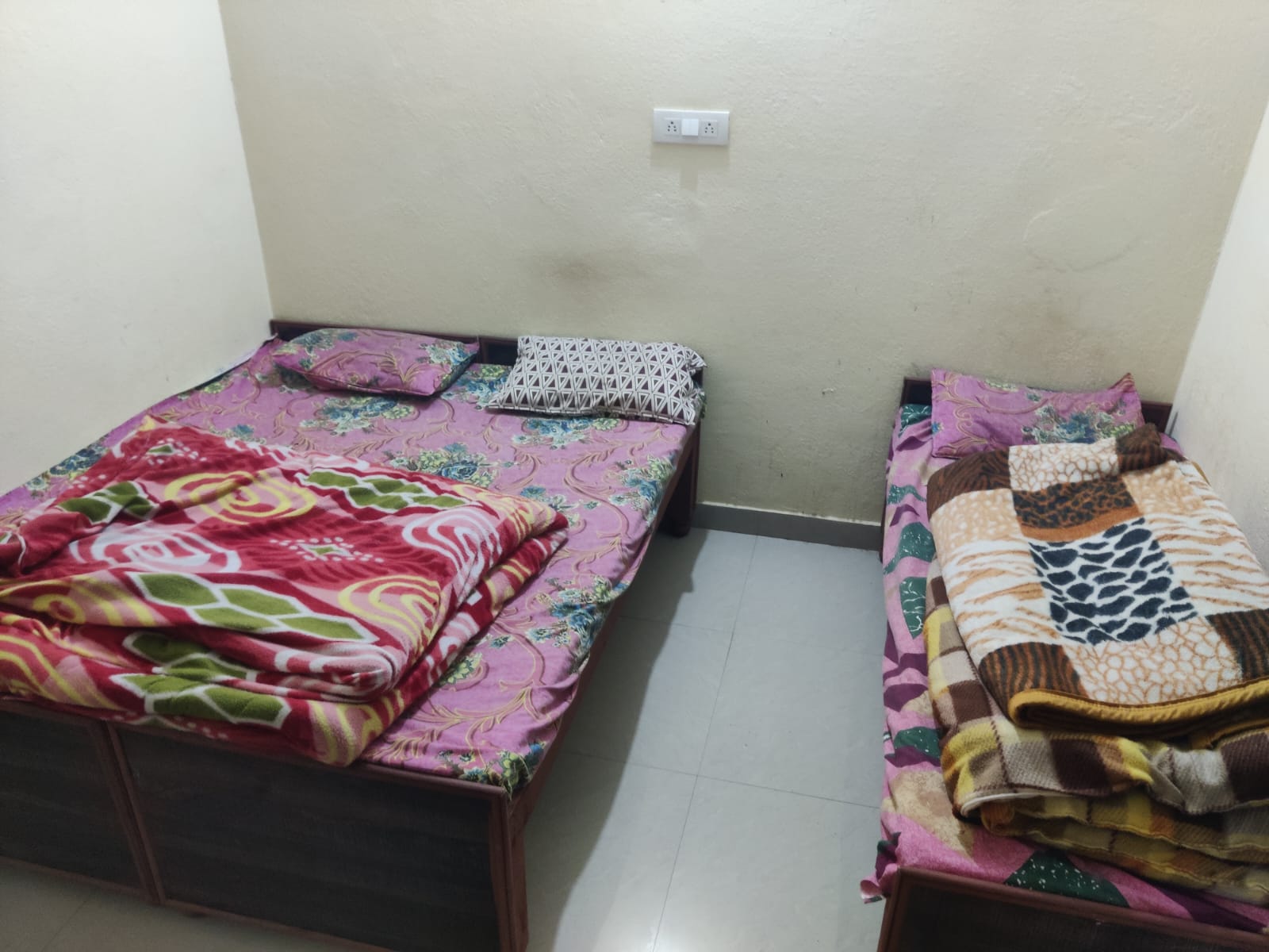 Durga Homestay - Tap to explore photos