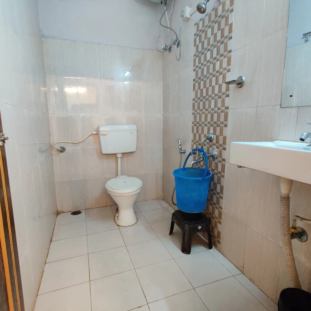Anugrah Guest House - Tap to explore photos