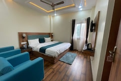 Hotel Devlok Inn, Seti
