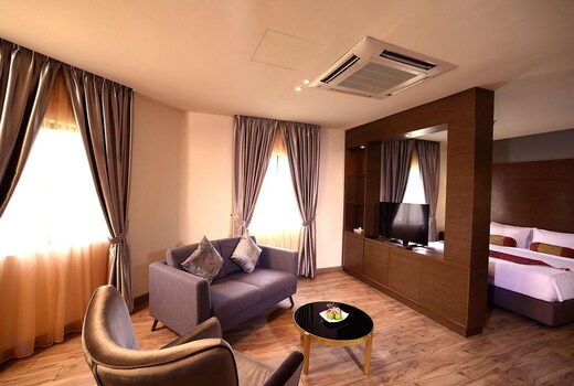 Bella Vista Waterfront Resort Langkawi Resort Price Address