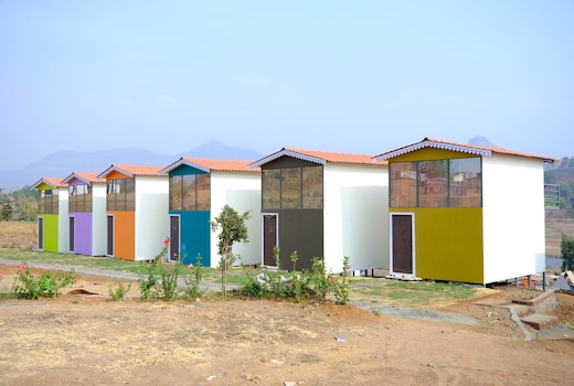 Plumeria Retreat Lakeside Cottages