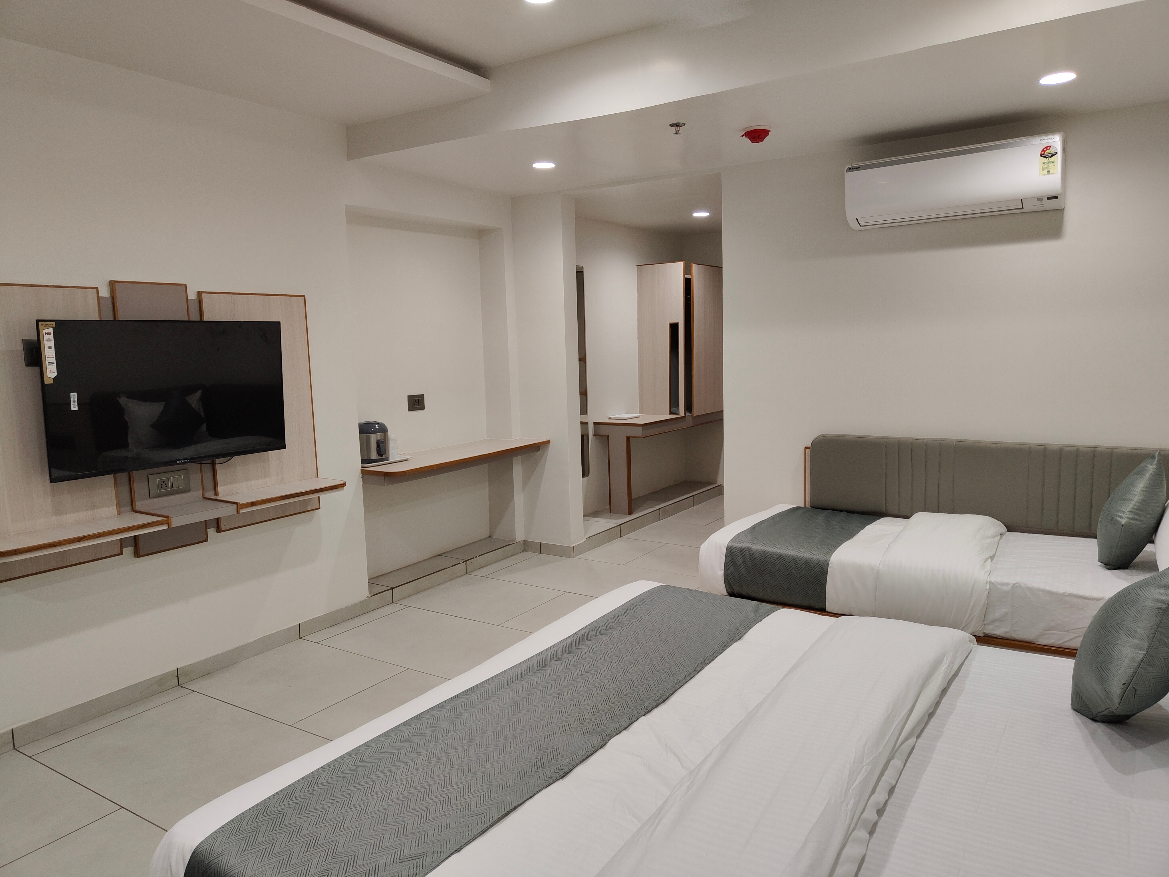 HOTEL KOZAR - Tap to explore photos