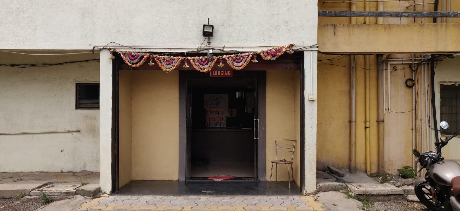Hotel Vijay Executive - Tap to explore photos