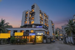 FabExpress Sarah Gold - Nr. NESCO Exhibition Center, Mumbai