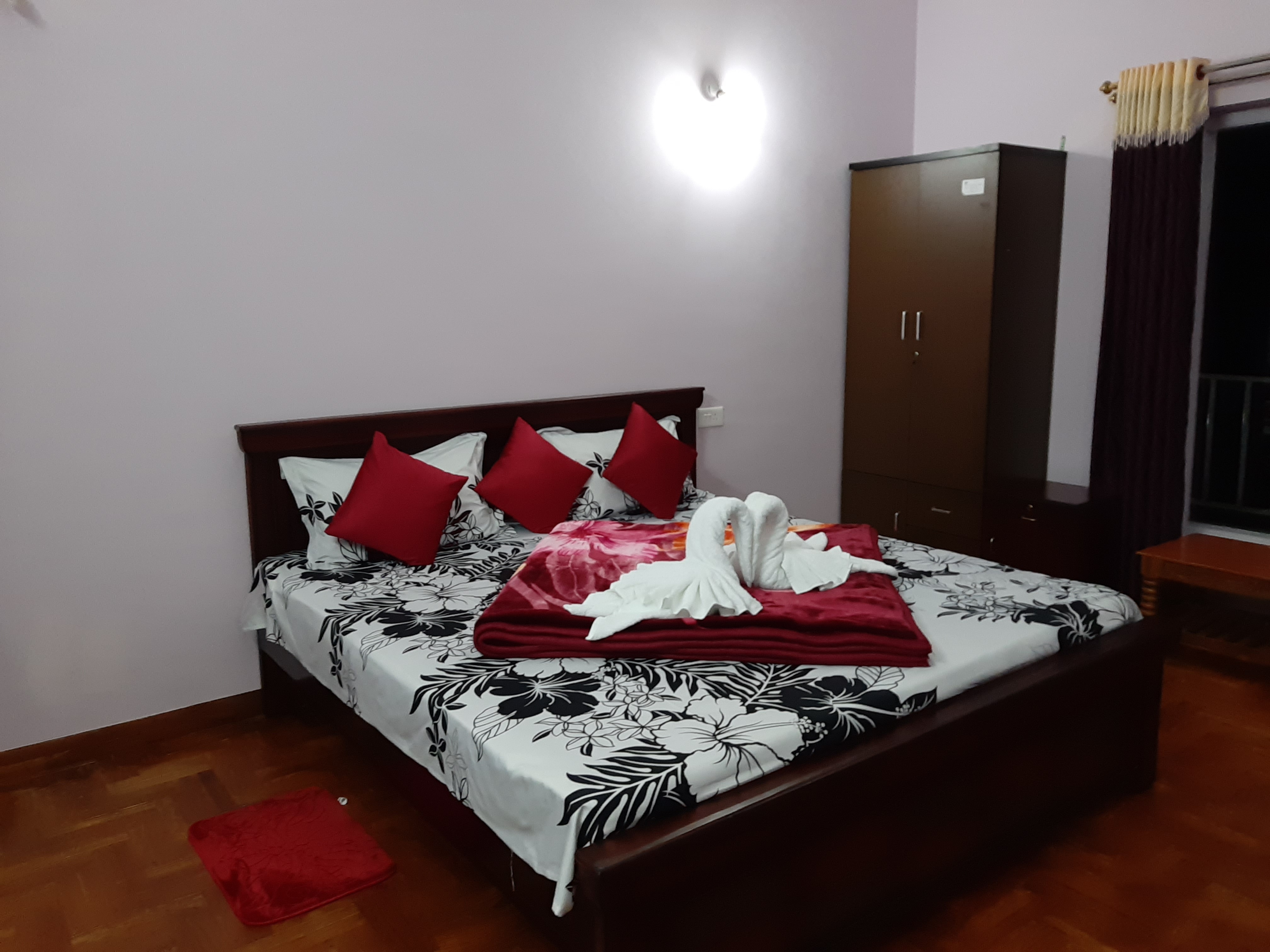 Aarna Homestay - Tap to explore photos