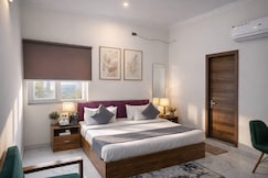 Hotel Stayzzy Bloom, Greater Noida