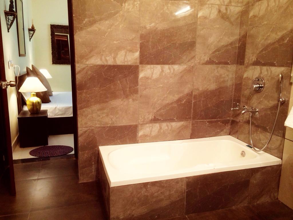 Chirayu Homestay - Tap to explore photos