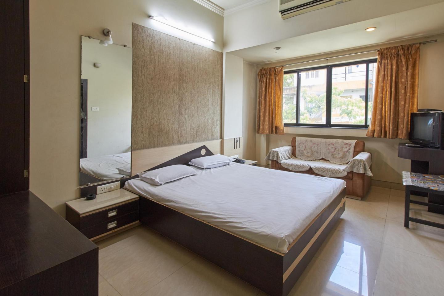 Deluxe Ac room 1