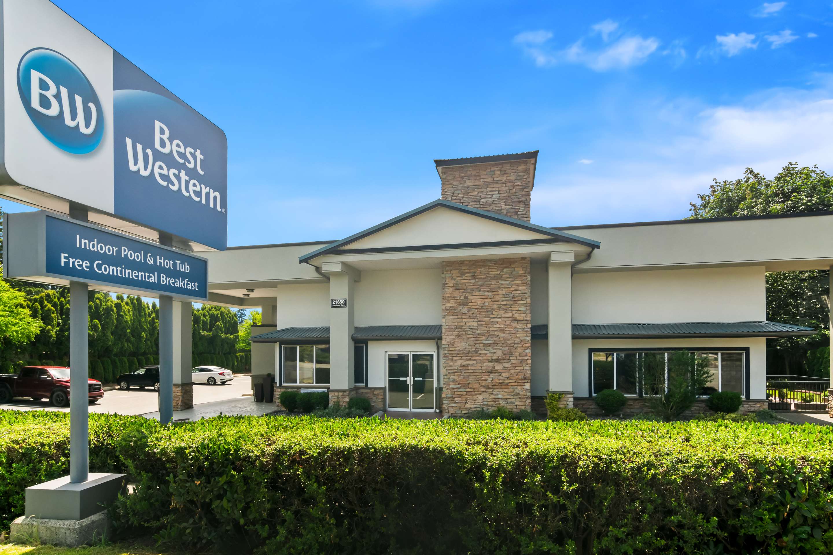 Best Western Maple Ridge Hotel - Tap to explore photos