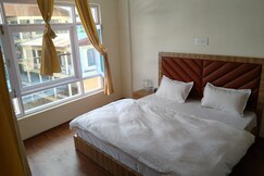 hotel deer park, Srinagar
