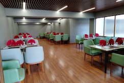HOTEL YASH GRAND, Ahmednagar