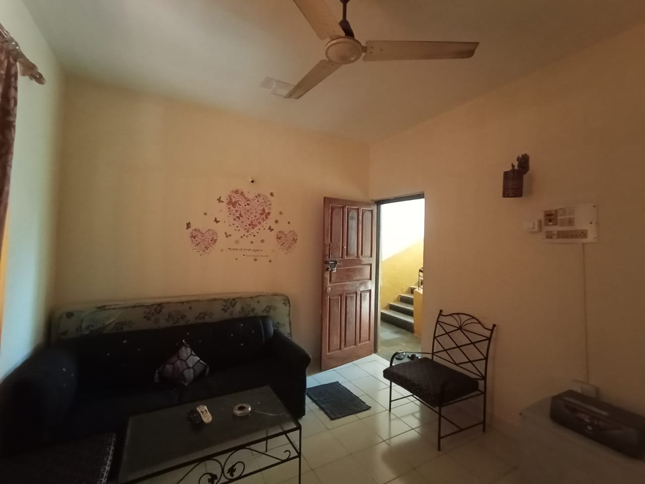Pihu Guest house - Tap to explore photos