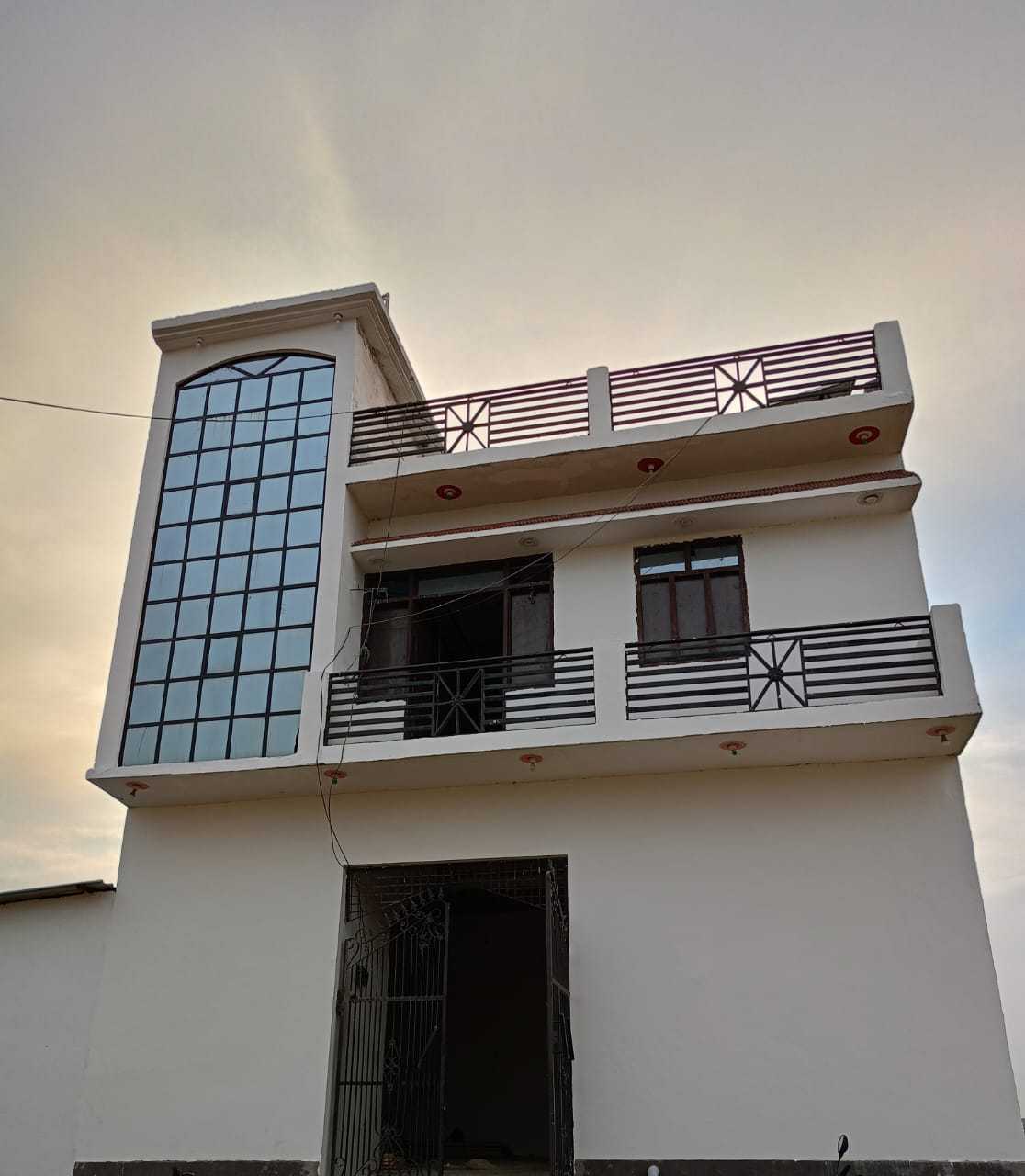 OYO Hotel Highway Destiny - Tap to explore photos