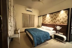 Tranquil Trails | Sharvari | 3 Bedroom in Villa, Nashik