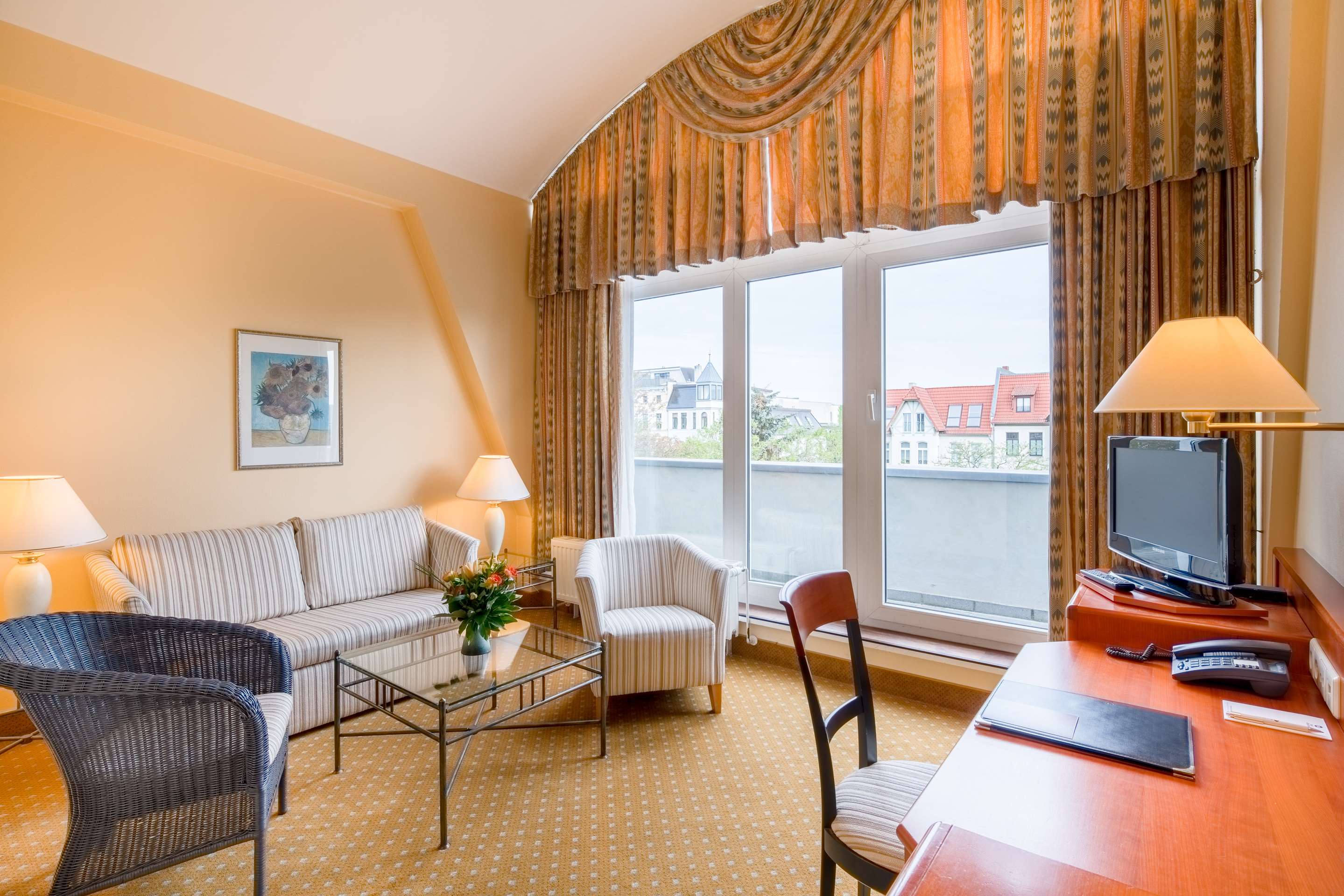 Best Western Hotel Geheimer Rat - Tap to explore photos