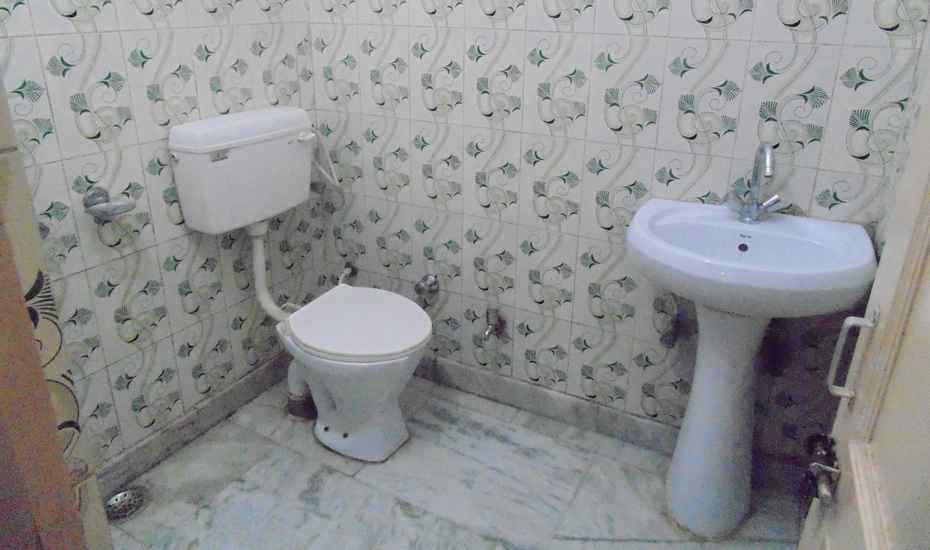 Mother India Guest House Jammu - Tap to explore photos