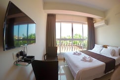 Octopus Luxury Apartment | Rooms with Wi-Fi, Goa