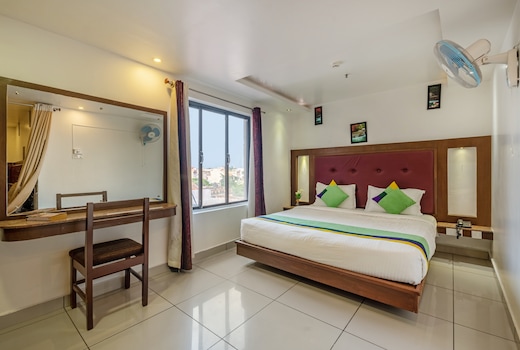 Treebo South Avenue, 700 Mts From Promenade Beach