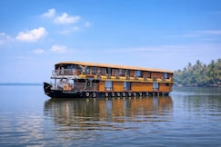 Bluerain Houseboat, Alleppey